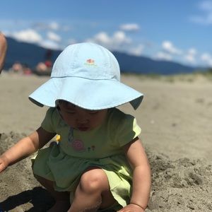 Meet your Posher, Minna